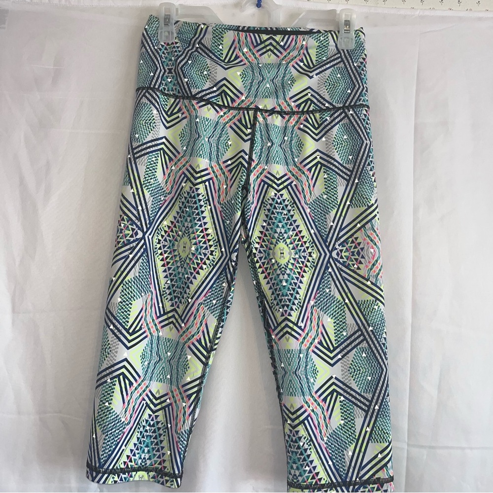 Victoria's Secret Sport Leggings with Vibrant Pattern